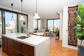 WealthyStays Downtown Penthouse